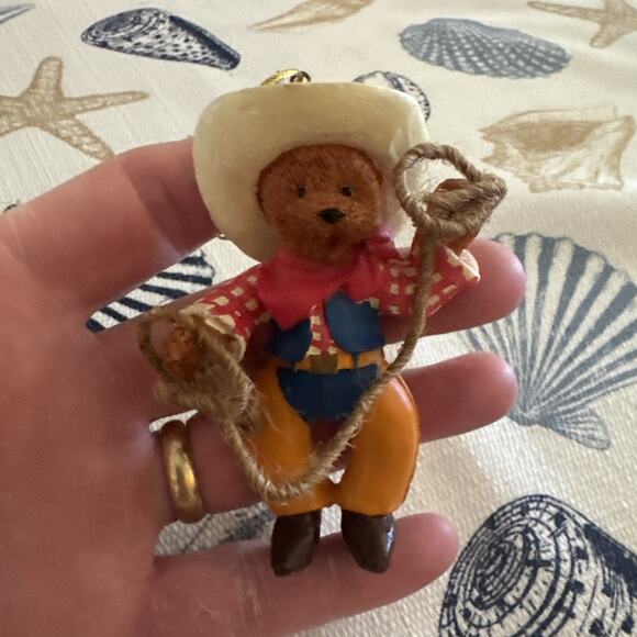 Western Cowboy Bear Roper Christmas ornament - Picture 1 of 7